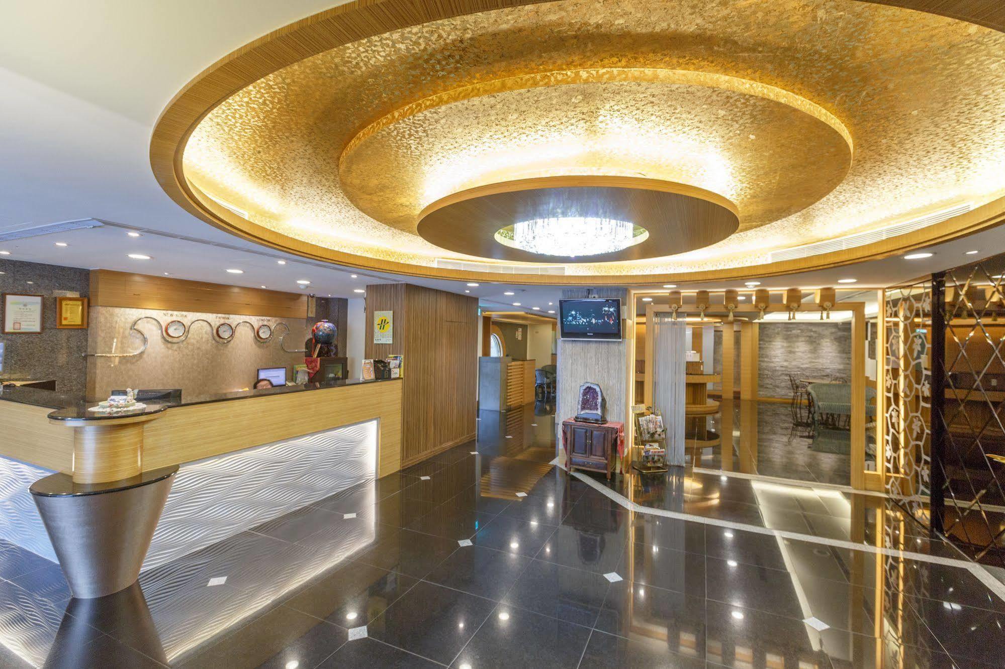 Huahou Hotel Kaohsziung Kültér fotó